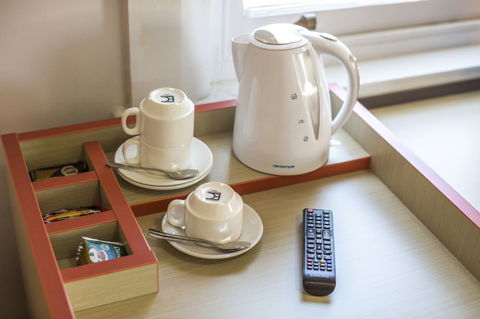 Melton Hotel - Accommodation Mooloolaba 2