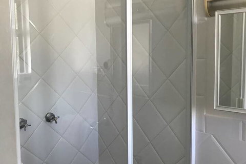 O'Shea's Royal Hotel - Accommodation Mooloolaba 6