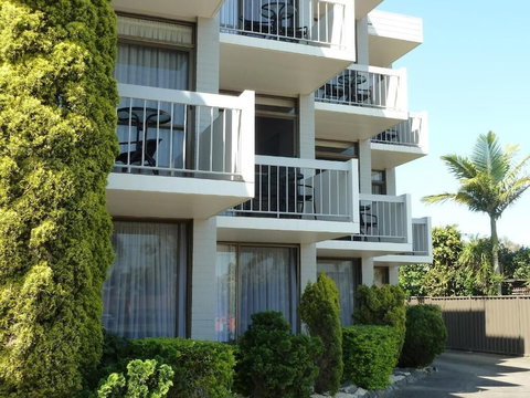 East Port Motor Inn - Accommodation Mooloolaba 2