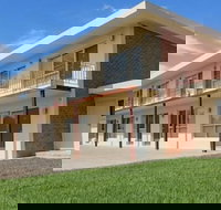 Seven Pines Motor Inn - Accommodation Mooloolaba