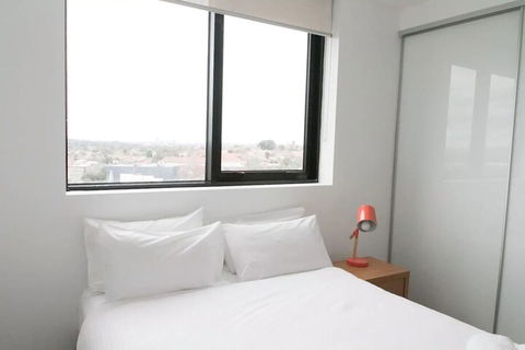 Modern 2 Bedroom Apartment In Melbournes Northcote - Accommodation Mooloolaba 5