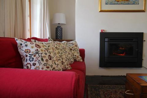 Victoria Cottage - Accommodation Mooloolaba 4