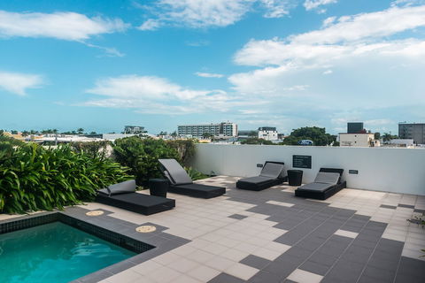 Airtrip Apartments On River Street - Accommodation Mooloolaba 0