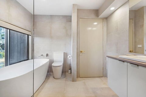 Black Out - Accommodation Mooloolaba 0