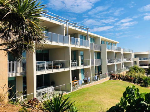 Absolute Beachfront Cabarita Beach Ocean Views 3 Bed Apartment - Accommodation Mooloolaba 4