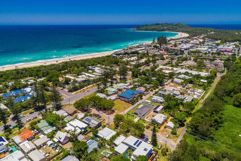A PERFECT STAY - Aaloka Bay - Accommodation Mooloolaba 0