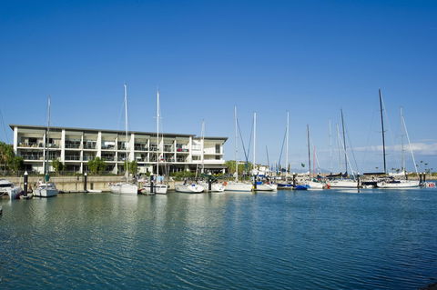 Blue On Blue Studio Room 1222 - Accommodation Mooloolaba 0