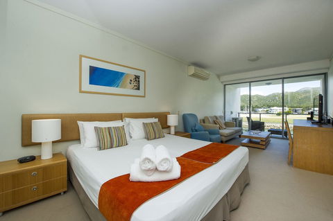 Blue On Blue Studio Room 1222 - Accommodation Mooloolaba 6