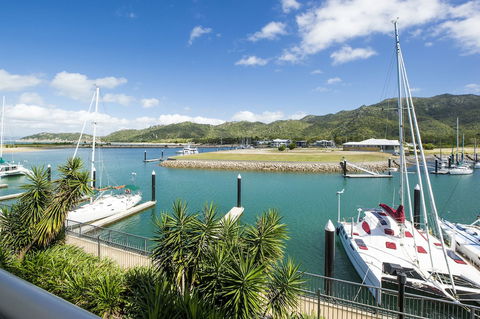 Blue On Blue Studio Room 1222 - Accommodation Mooloolaba 4