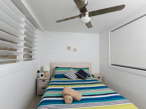 WHITE WAVES 4 ABSOLUTE BEACH FRONT STUDIO HASTINGS POINT - Accommodation Mooloolaba 3