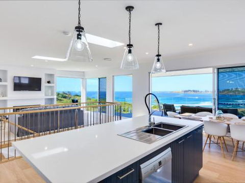 SEASCAPE Bombo 4pm Check Out Sundays - Accommodation Mooloolaba 5