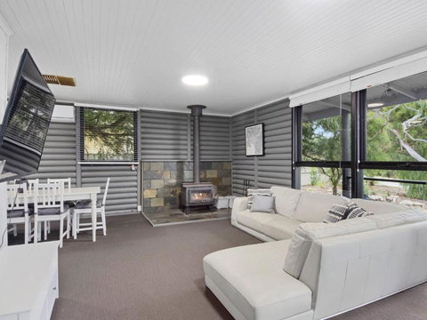 Silvers Anchor 2 Bennett Street - Accommodation Mooloolaba 4