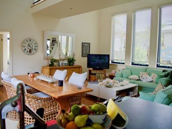 Seashells - Accommodation Mooloolaba 4