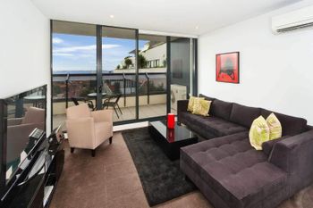 Location Views & Style - Accommodation Mooloolaba 0