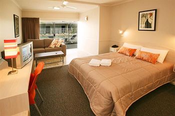 Discovery Cairns - Accommodation Mooloolaba 3