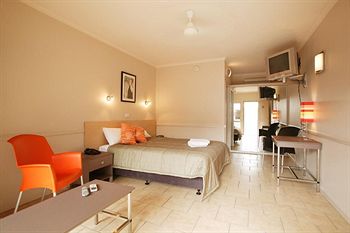 Discovery Cairns - Accommodation Mooloolaba 2