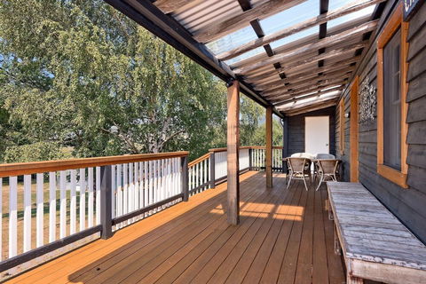 Crackenback Cottage 1884 - Accommodation Mooloolaba 5