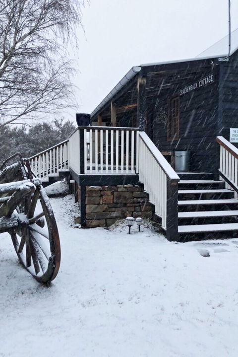 Crackenback Cottage 1884 - Accommodation Mooloolaba 6