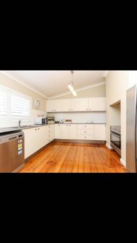 Edgeworth Street Manor - Accommodation Mooloolaba 4