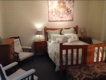 Edgeworth Street Manor - Accommodation Mooloolaba 3