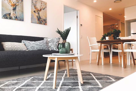 St.Tropez Apartment - Accommodation Mooloolaba 5