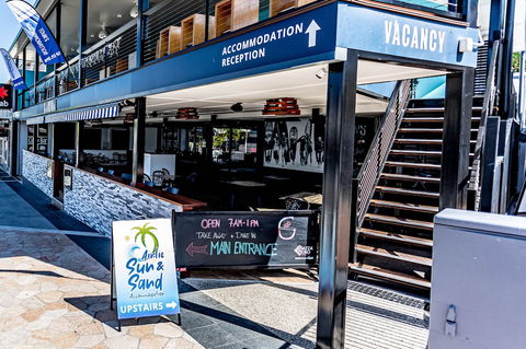 Airlie Sun & Sand Accommodation 6 - Accommodation Mooloolaba 0