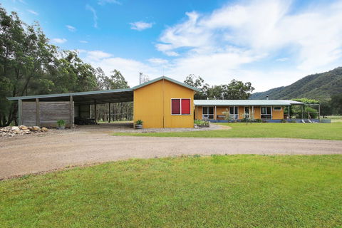 Feathertop Views And Dorm - Accommodation Mooloolaba 1