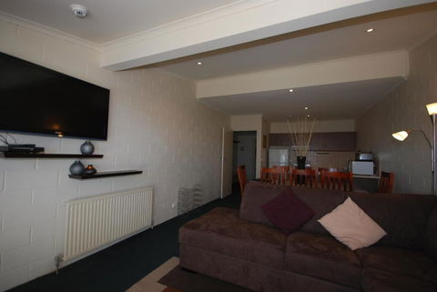 Alpine Heights 08 - Accommodation Mooloolaba 3