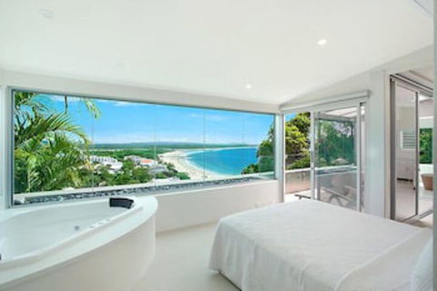 No 1 In Hastings Street - Accommodation Mooloolaba 0