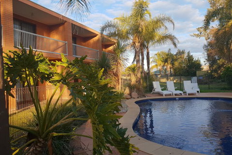 Crystal Fountain Motel Albury - Accommodation Mooloolaba 4