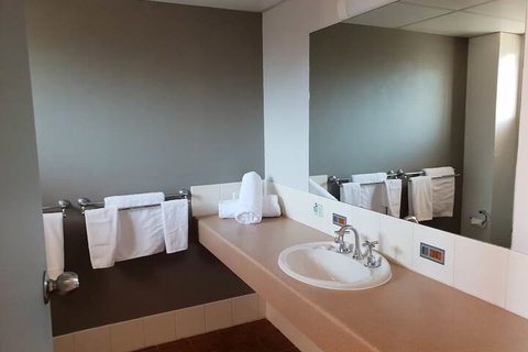 Crystal Fountain Motel Albury - Accommodation Mooloolaba 6