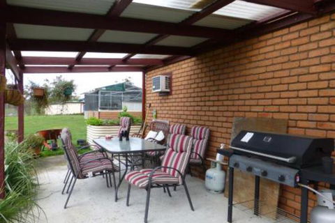 Quamby Pines Chalet - Accommodation Mooloolaba 2