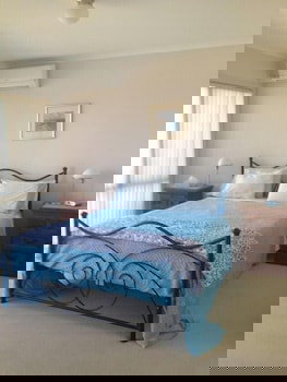 Christies No 1 Esplanade - Accommodation Mooloolaba 2