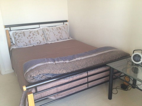 Christies No 1 Esplanade - Accommodation Mooloolaba 3