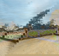 Outlook Hill Vineyard Cottages - Accommodation Mooloolaba