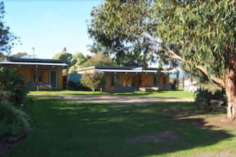 Casuarina Coastal Units - Accommodation Mooloolaba 2