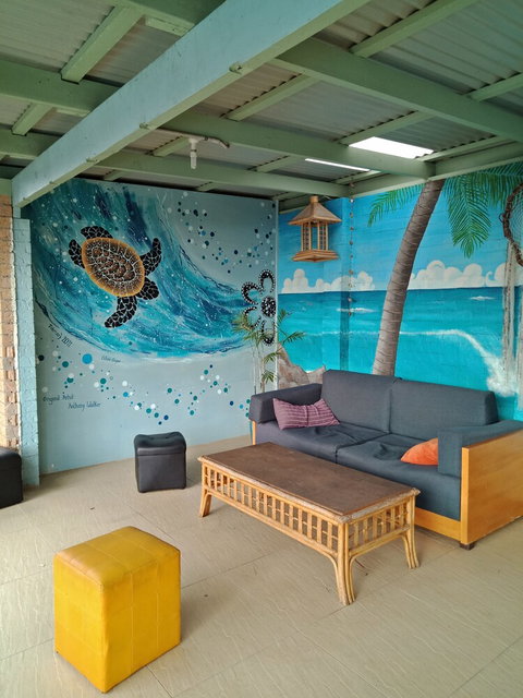 Ozzie Pozzie Backpackers - YHA - Accommodation Mooloolaba 0