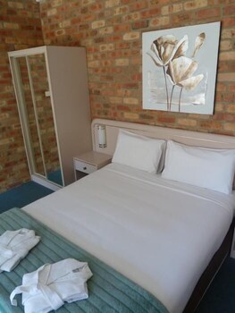 Mollymook Surfbeach Motel And Apartments - Accommodation Mooloolaba 6