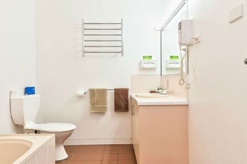 Holbrook Town Centre Motor Inn - Accommodation Mooloolaba 6