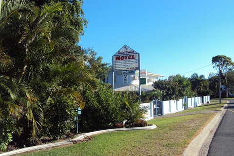Palm Valley Motel And Self-contained Holiday Units - Accommodation Mooloolaba 2