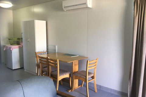 Palm Valley Motel And Self-contained Holiday Units - Accommodation Mooloolaba 5