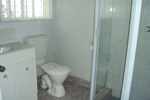 Palm Valley Motel And Self-contained Holiday Units - Accommodation Mooloolaba 3