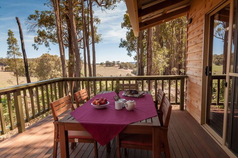 Balingup Heights Hilltop Forest Cottages - Accommodation Mooloolaba 1