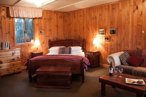 Balingup Heights Hilltop Forest Cottages - Accommodation Mooloolaba 6