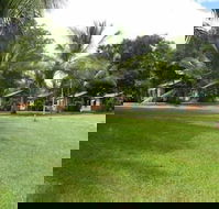 Ivanhoe Village Caravan Resort - Accommodation Mooloolaba