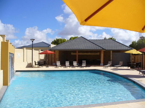 Port Denison Beach Resort - Accommodation Mooloolaba 2