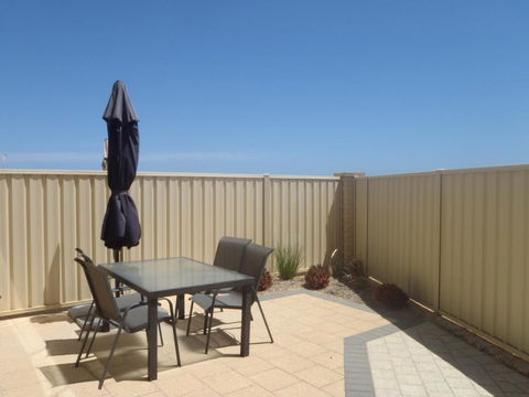 Port Denison Beach Resort - Accommodation Mooloolaba 4