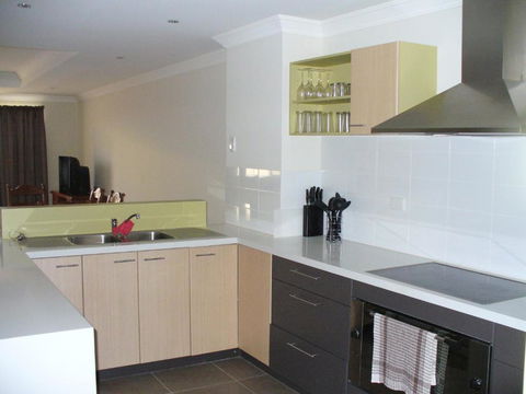 Port Denison Beach Resort - Accommodation Mooloolaba 6