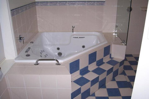 MacDonnell House Naracoorte - Accommodation Mooloolaba 5