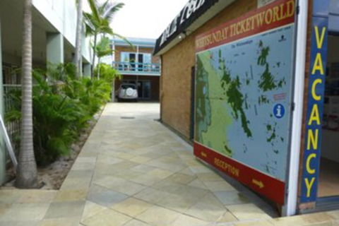 Airlie Court Units - Accommodation Mooloolaba 2